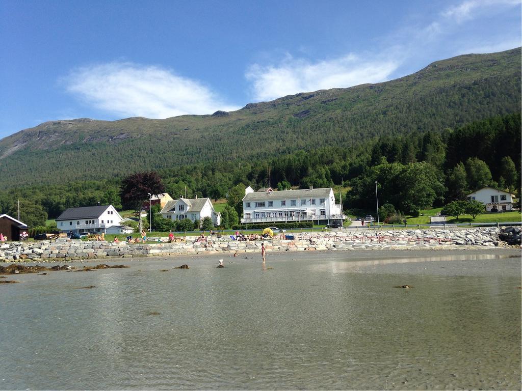 Eidsvag Fjordhotell Exterior photo