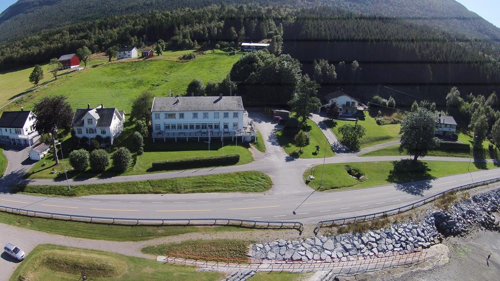 Eidsvag Fjordhotell Exterior photo